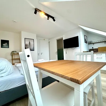 Gina - 200m Vom In Apartment Busum